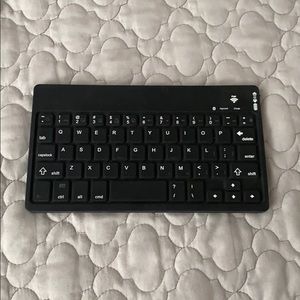 Bluetooth keyboard